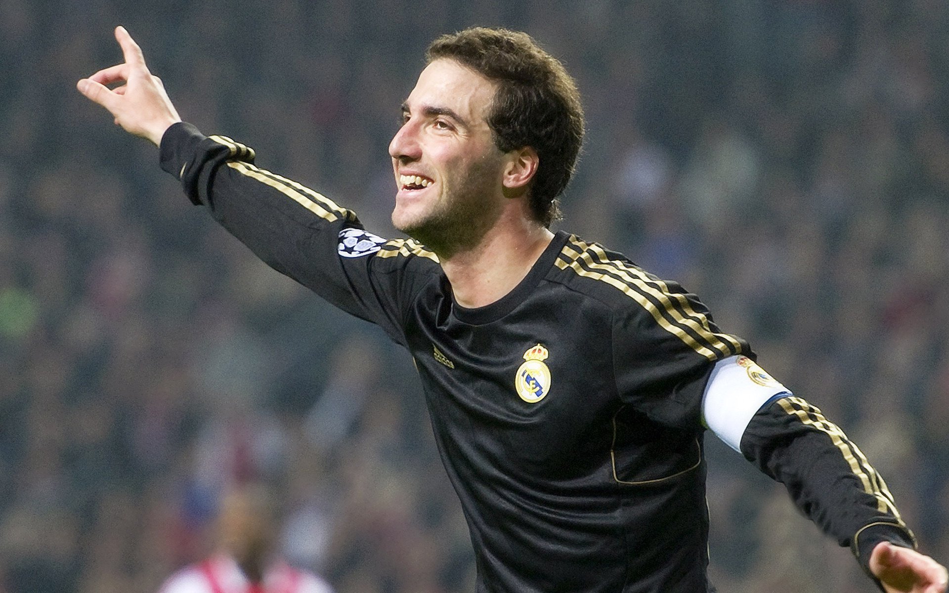 国家队缺乏战术创新机制，国家队存在