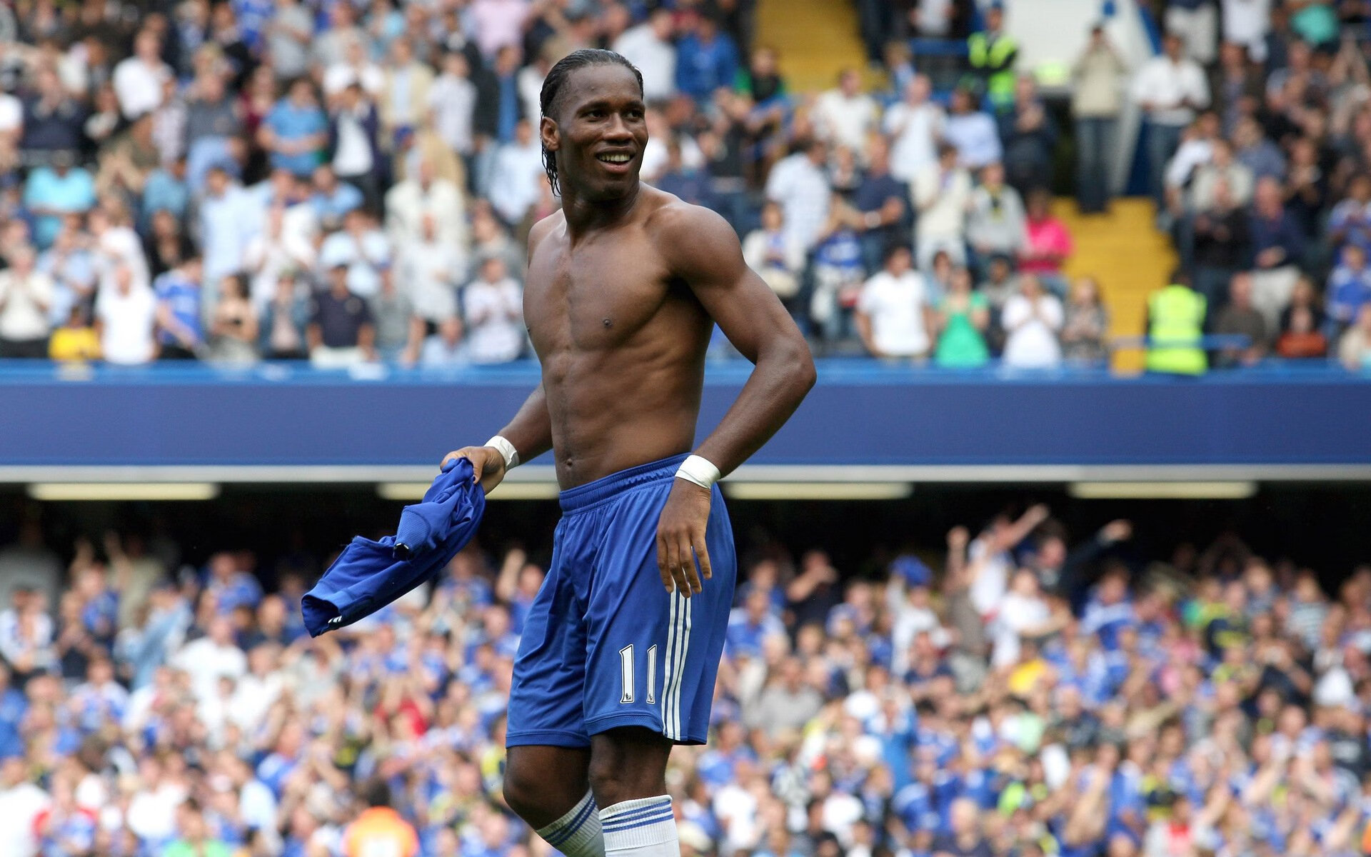 中国足球校园足球普及活动深入推进，中国校园足球的发展方向