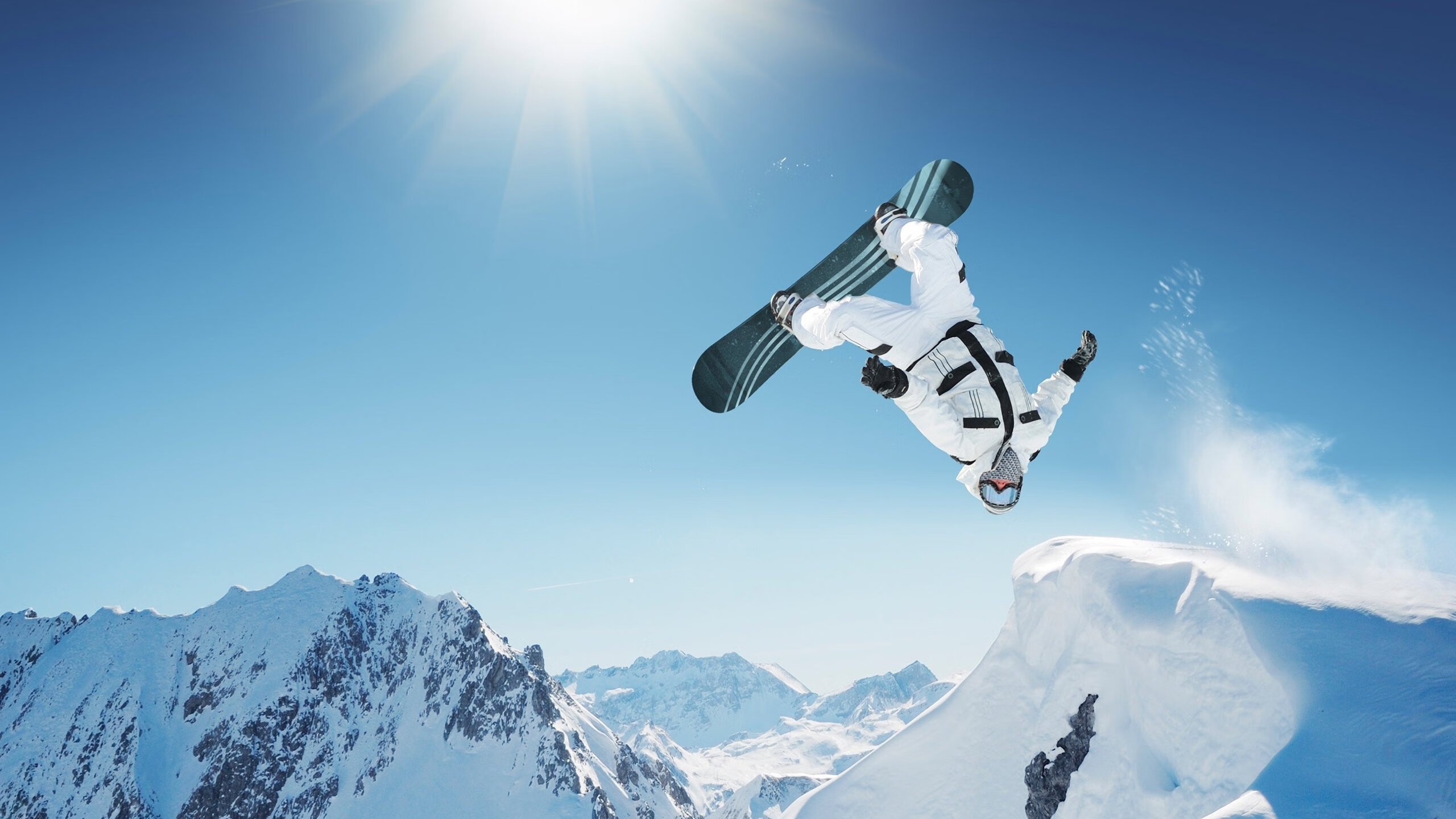 蝶泳划频精准，爆发力提升显著，蝶泳划水要领